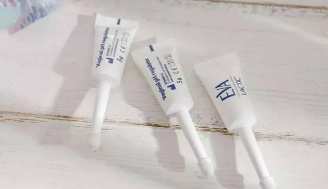 a bunch of tooth brushes on a table