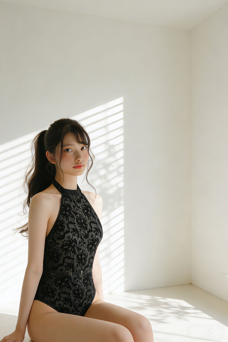 Obsessive Softily 天鵝絨花卉圖案連身睡衣 / 黑色